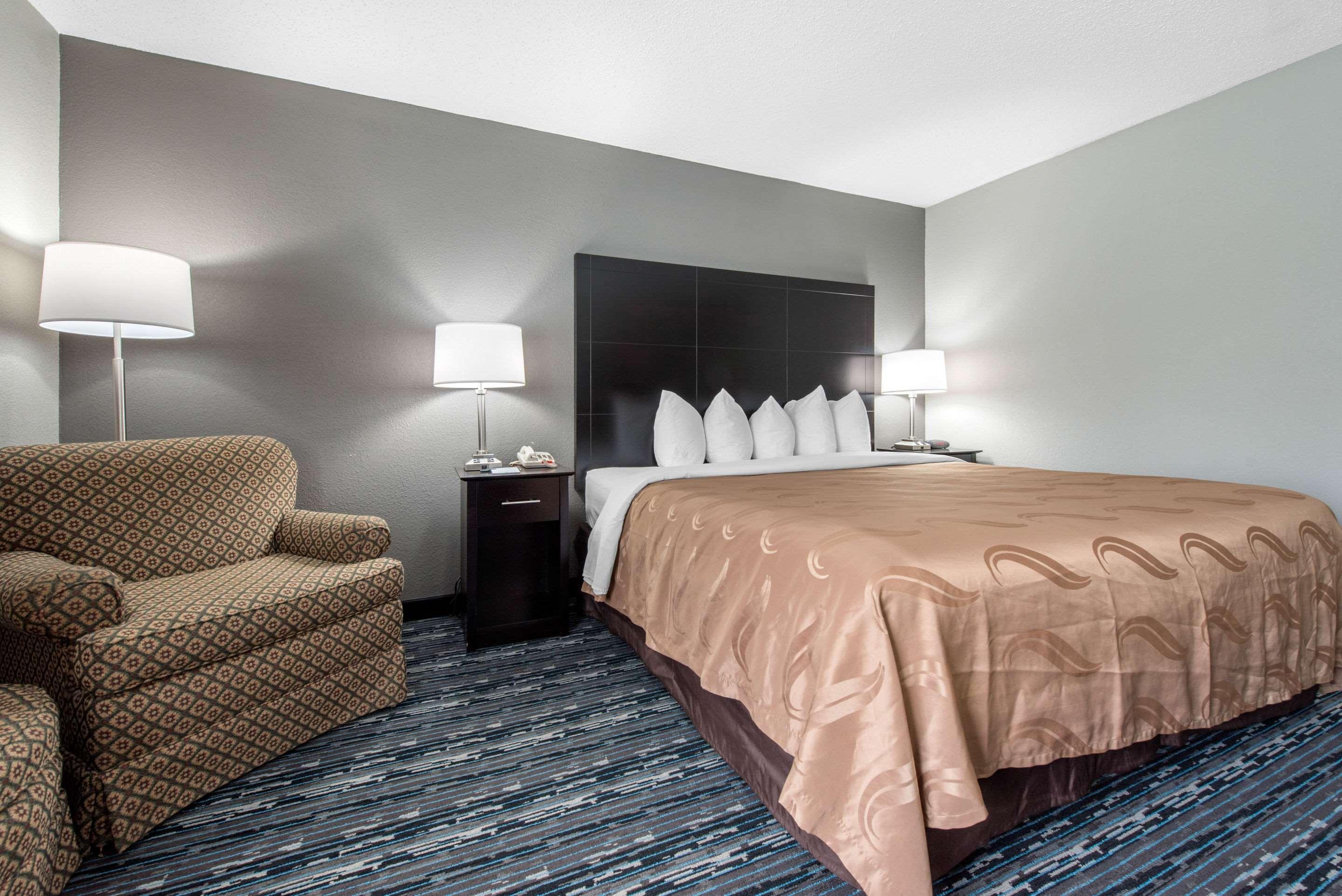 Quality Inn & Suites Brownsburg - Indianapolis West Kültér fotó