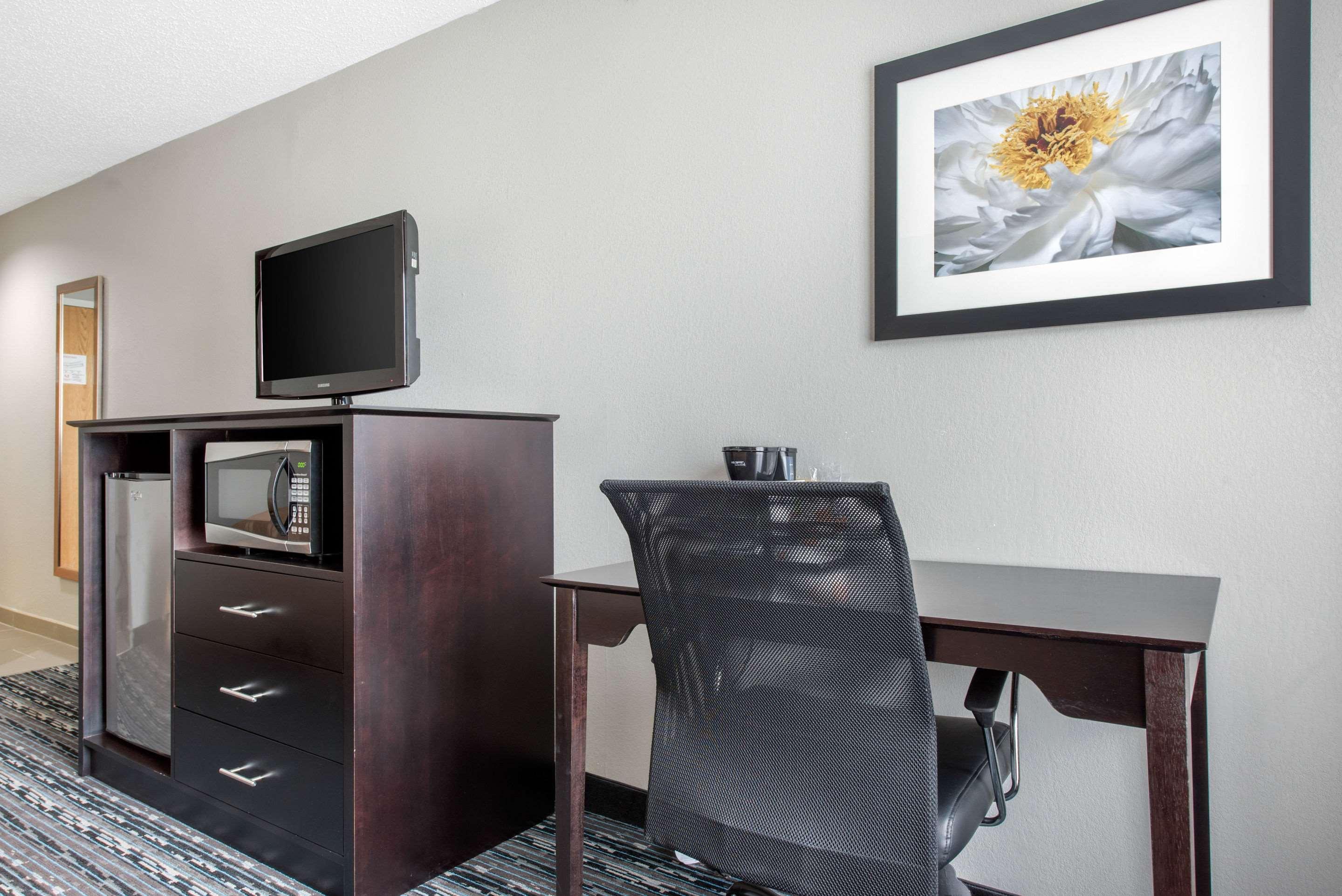 Quality Inn & Suites Brownsburg - Indianapolis West Kültér fotó