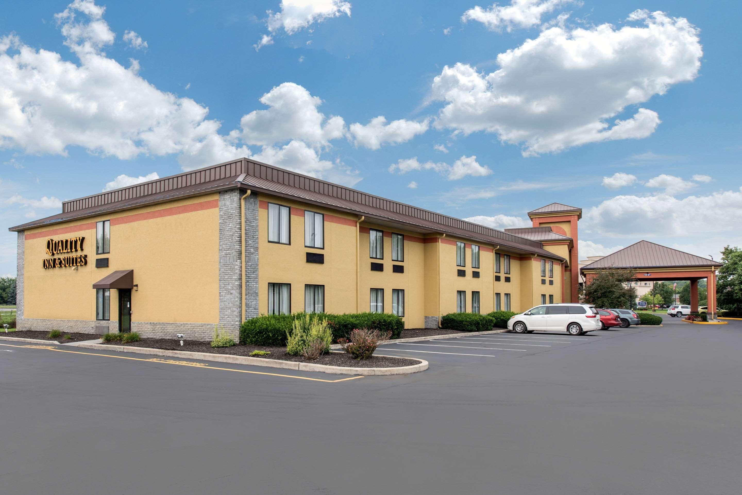 Quality Inn & Suites Brownsburg - Indianapolis West Kültér fotó