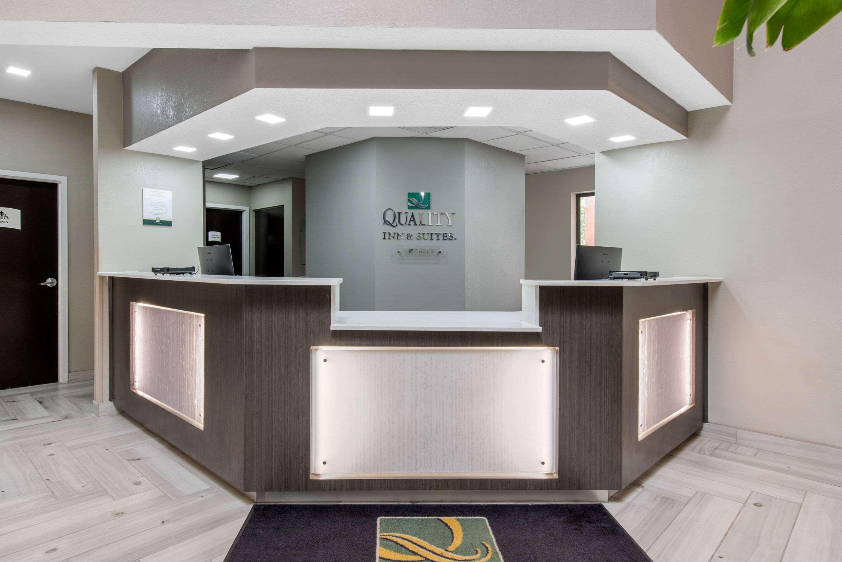Quality Inn & Suites Brownsburg - Indianapolis West Kültér fotó
