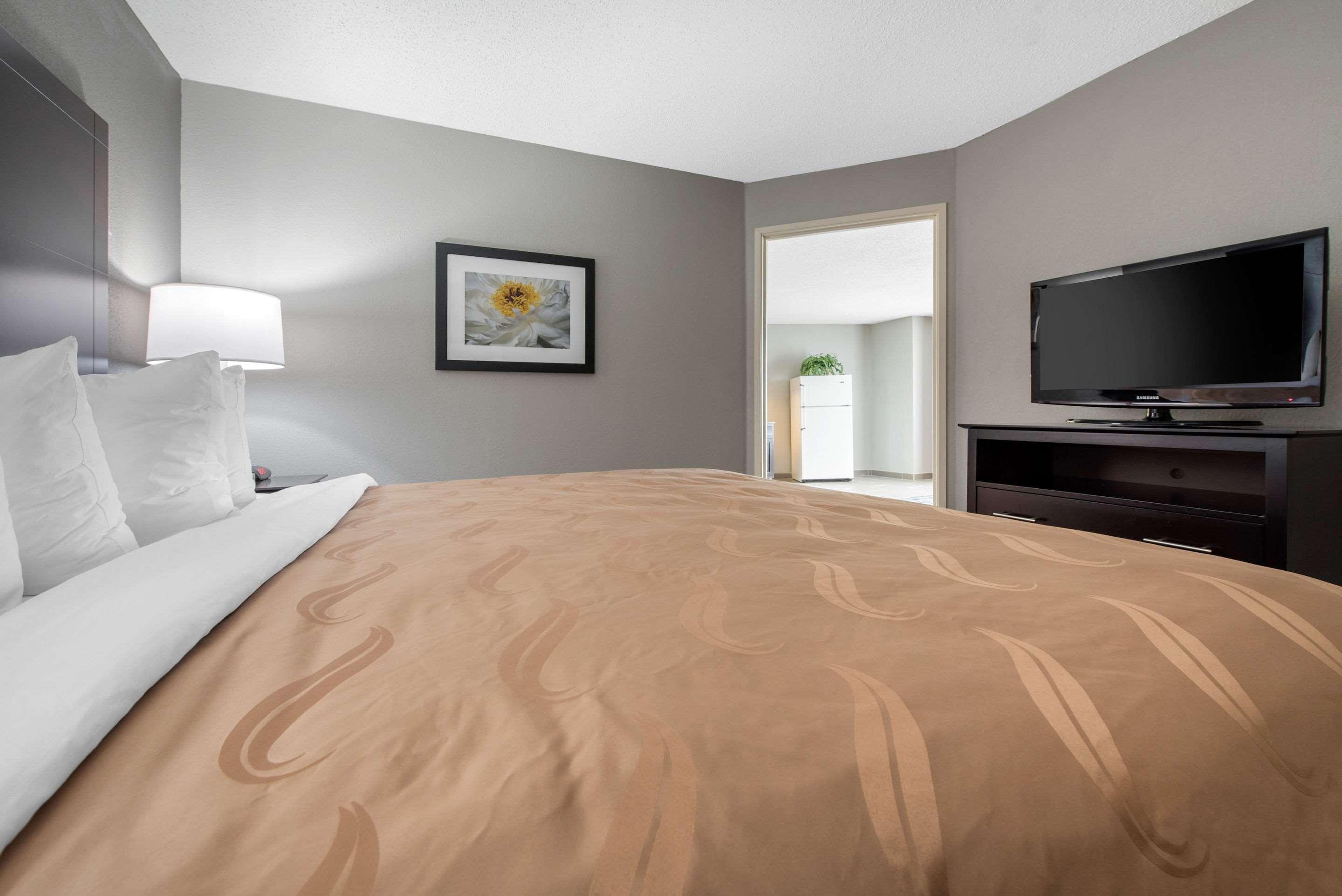 Quality Inn & Suites Brownsburg - Indianapolis West Kültér fotó