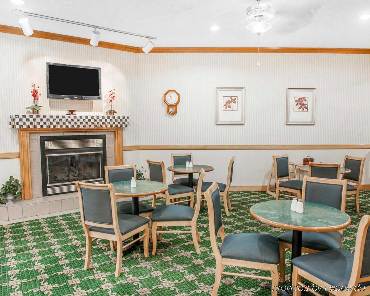 Quality Inn & Suites Brownsburg - Indianapolis West Kültér fotó
